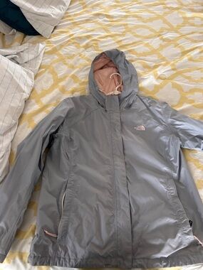 The North Face Light Gray Jacket with Pale Pink Lining
